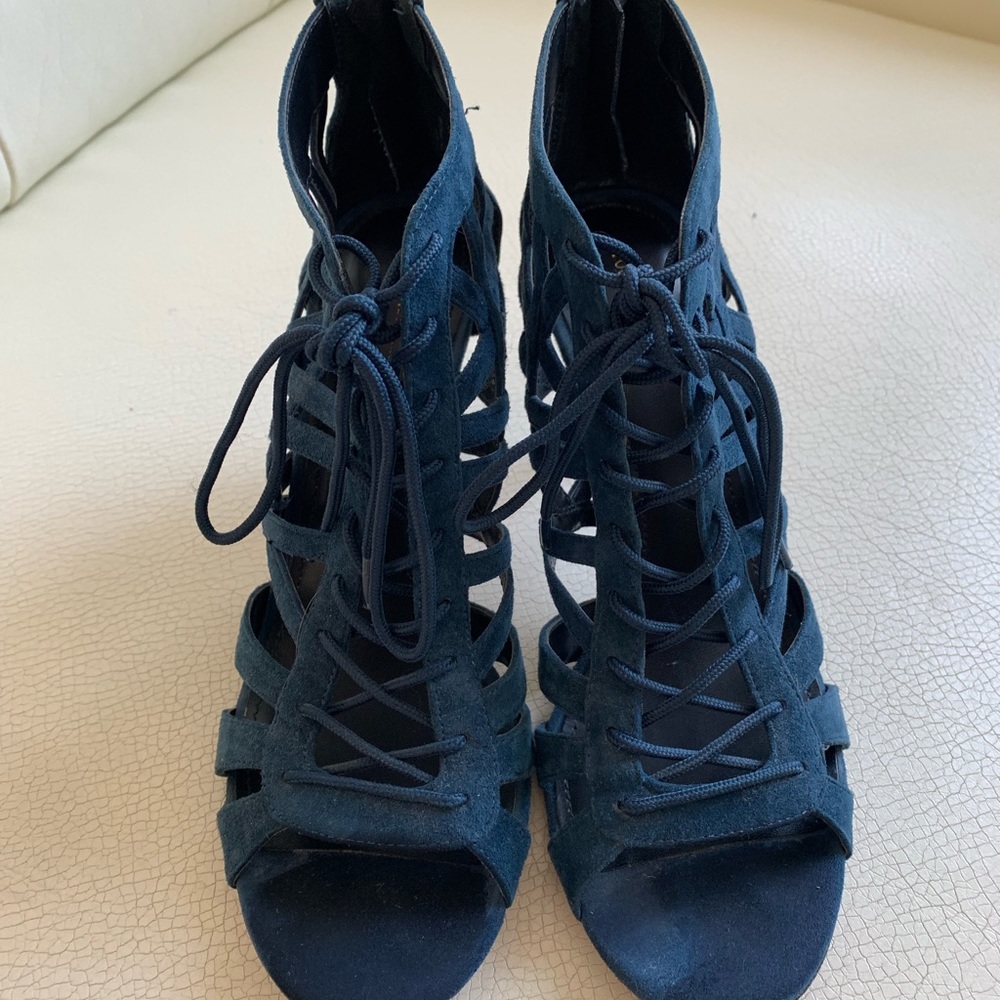 Pour la Victoire suede navy blue cage heels
